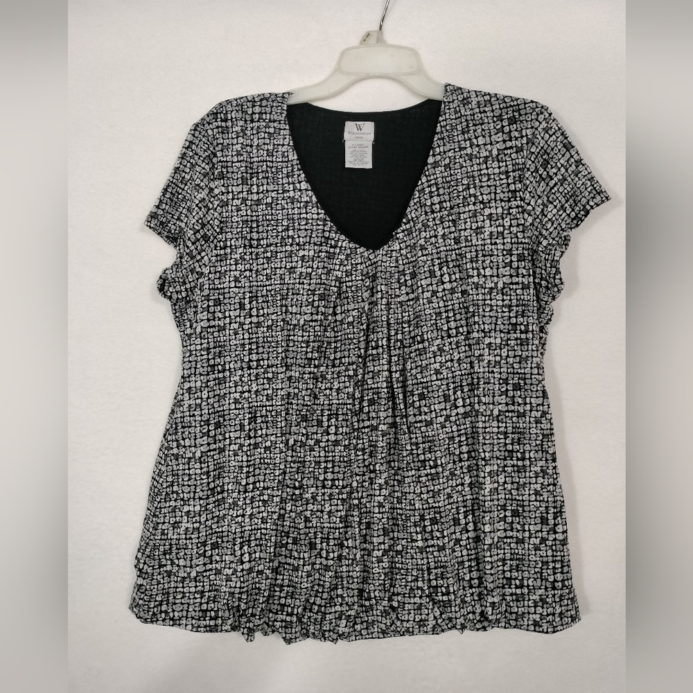 Worthington Black and White Textured Top